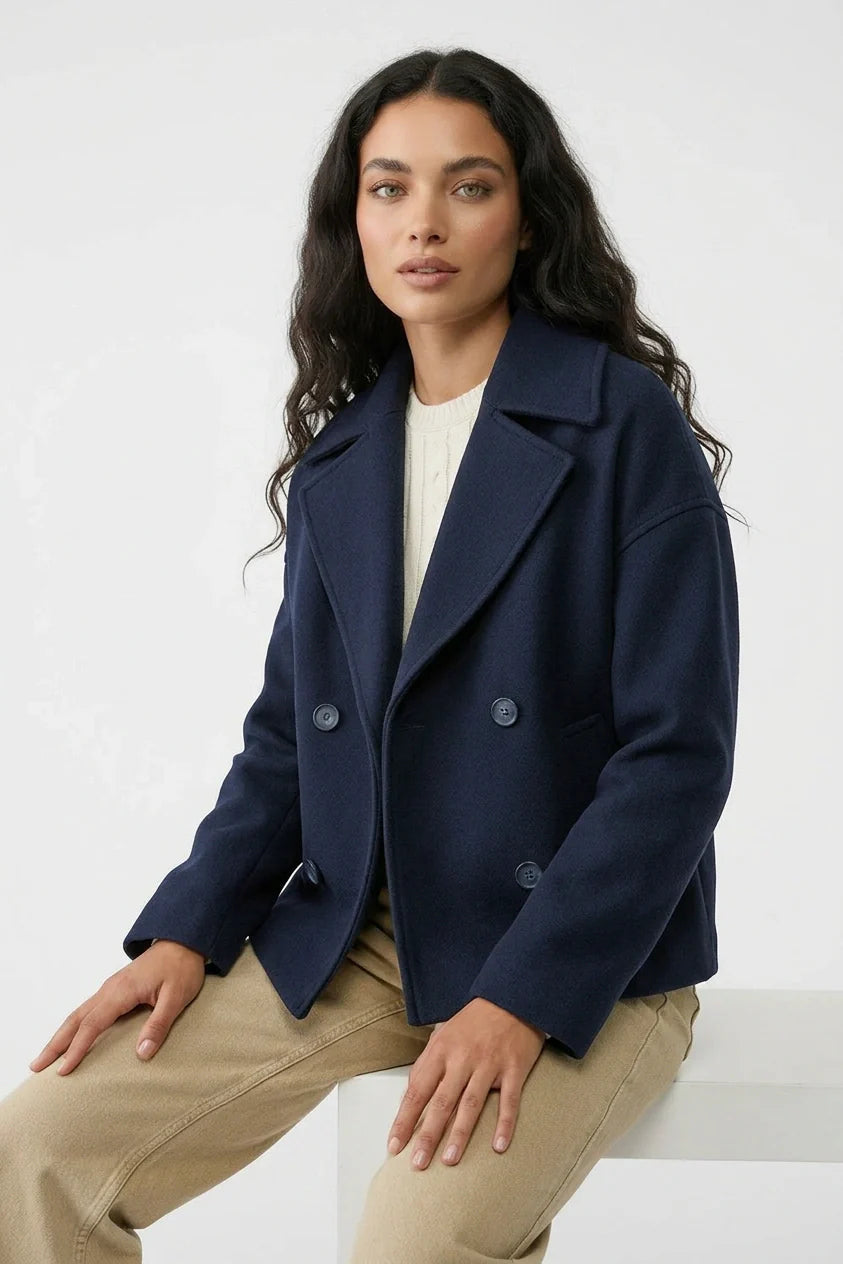 Kort Damejakke – Stilfuld Cropped med Dobbeltknap Design