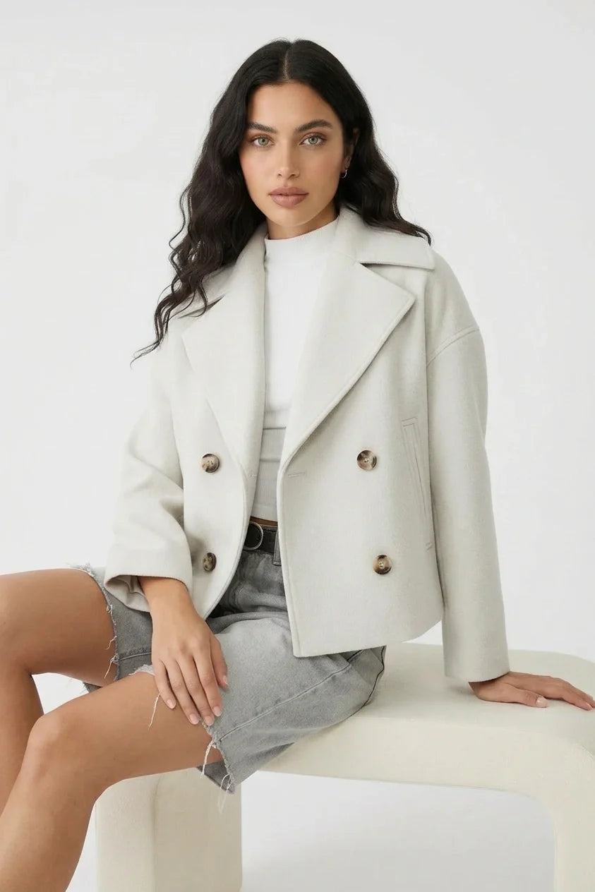 Kort Damejakke – Stilfuld Cropped med Dobbeltknap Design