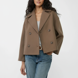 Kort Damejakke – Stilfuld Cropped med Dobbeltknap Design
