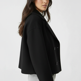 Kort Damejakke – Stilfuld Cropped med Dobbeltknap Design