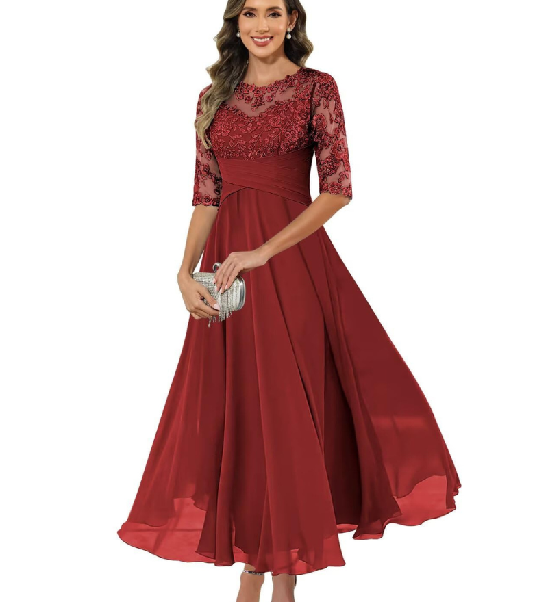 Olanthe | Elegant aftenkjole med blonde og chiffon