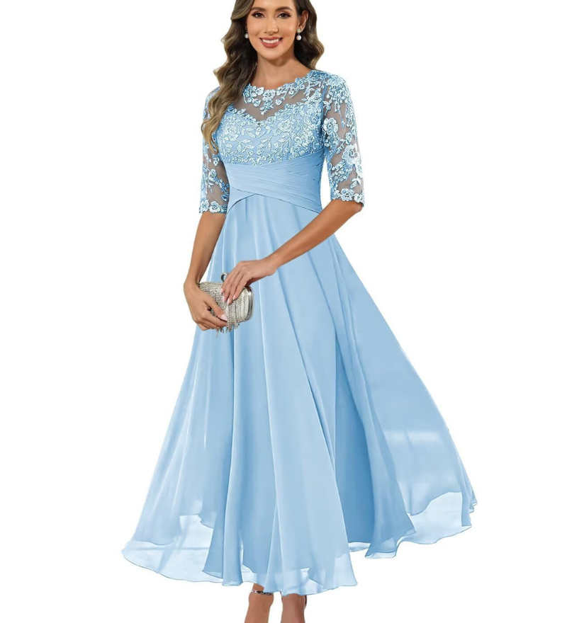 Olanthe | Elegant aftenkjole med blonde og chiffon