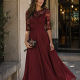 Olanthe | Elegant aftenkjole med blonde og chiffon