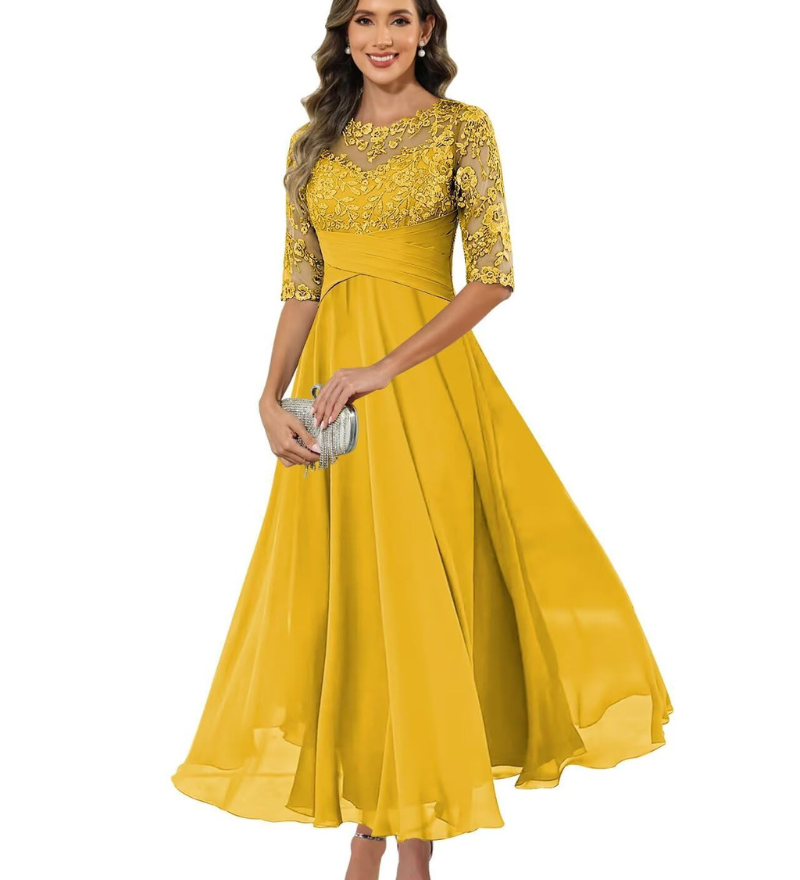 Olanthe | Elegant aftenkjole med blonde og chiffon