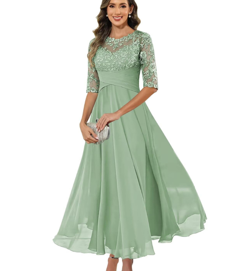 Olanthe | Elegant aftenkjole med blonde og chiffon