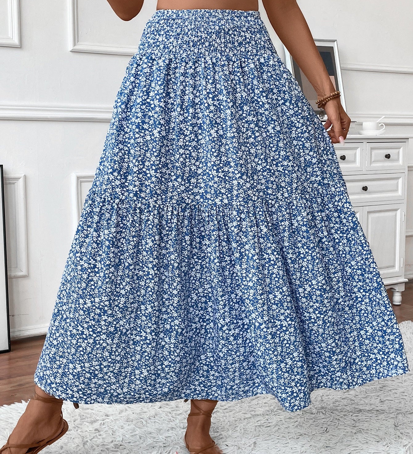 Lang Blomstret Nederdel – Elastisk Talje med Volang og Boho Print