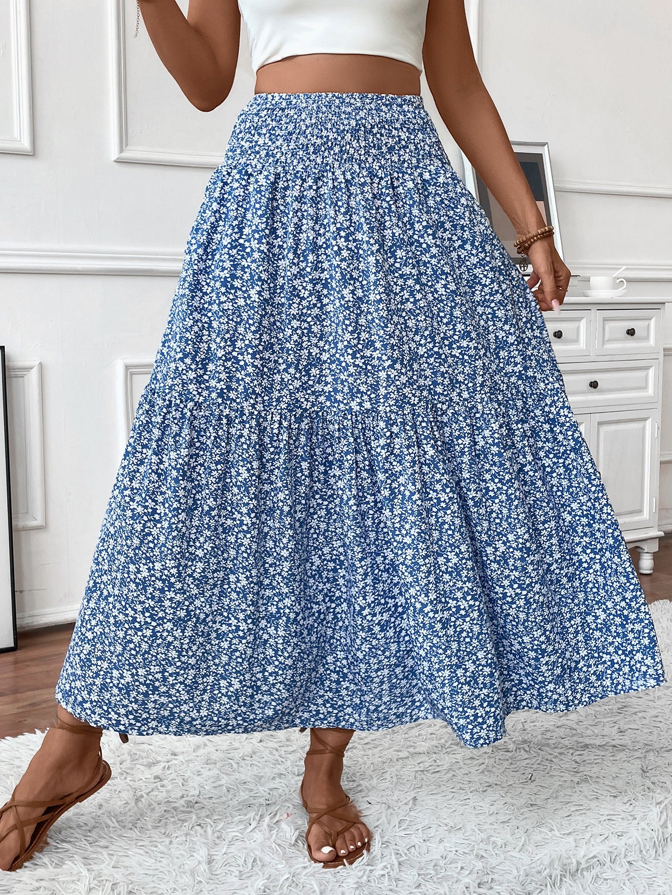 Lang Blomstret Nederdel – Elastisk Talje med Volang og Boho Print
