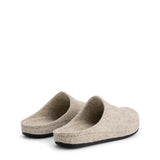 Beige unisex hjemmesko med åben hæl og sort flad sål