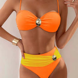 Bikini med gulddetaljer – Høj talje og elegant stil