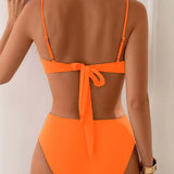 Bikini med gulddetaljer – Høj talje og elegant stil