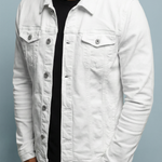 Herrejakke med skjortekrave, knaplukning, brystlommer og lange ærmer
