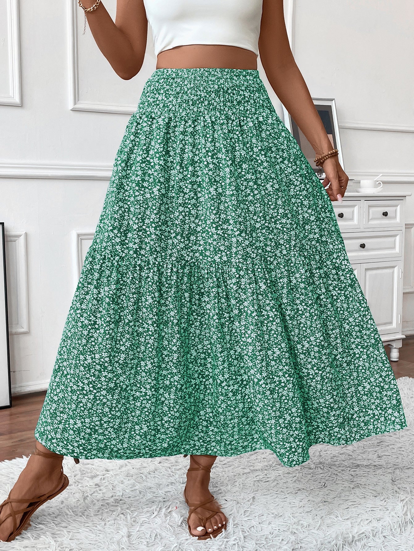 Lang Blomstret Nederdel – Elastisk Talje med Volang og Boho Print