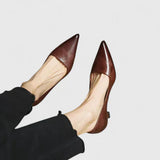 Layla Kitten Heels – Elegante Læder Kitten Heels med Udskåret Design