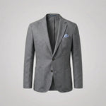 Herreblazer med reverskrave, knapper, brystlomme og forlommer