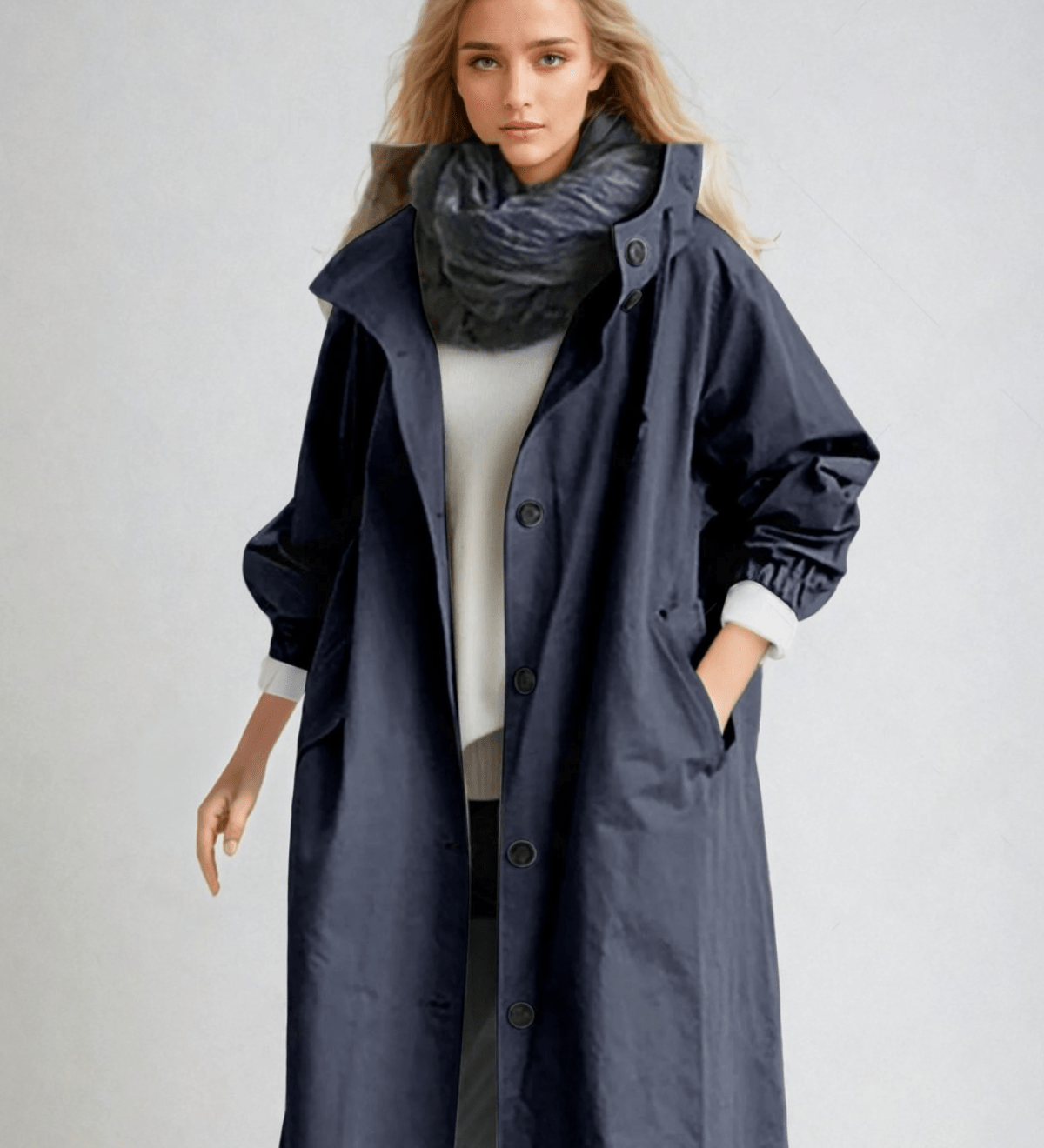 Dame trenchcoat med hætte, knapper og store forlommer
