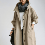 Dame trenchcoat med hætte, knapper og store forlommer