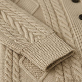 Herre cardigan med sjalskrave, knapper, lommer og strikket struktur