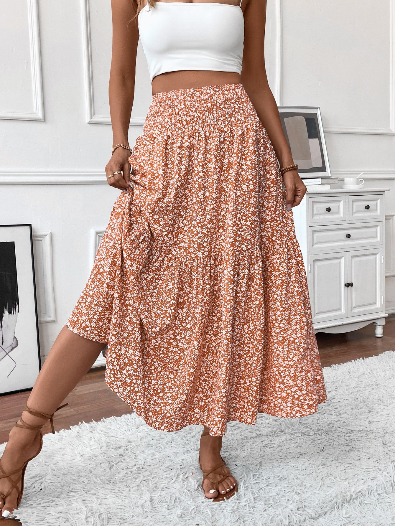 Lang Blomstret Nederdel – Elastisk Talje med Volang og Boho Print