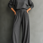 Ensemble femme à col roulé, pantalon large et manches longues